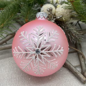 Handmade Pink Glass Christmas Ornament – Elegant Christmas decor 2025– Luxury Holiday Tree Decoration – Vintage Style Bauble